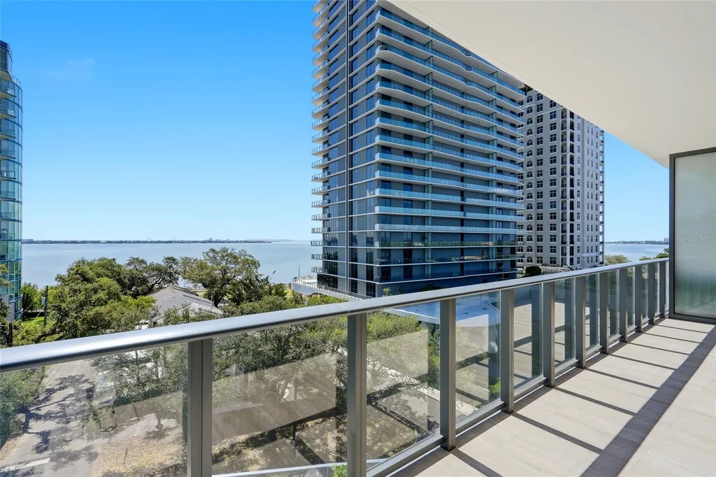3015 S Ysabella Avenue Tampa FL 33629