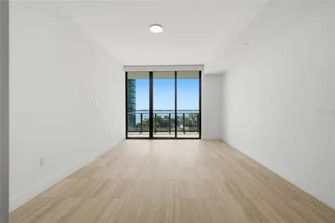 3015 S Ysabella Avenue Tampa FL 33629