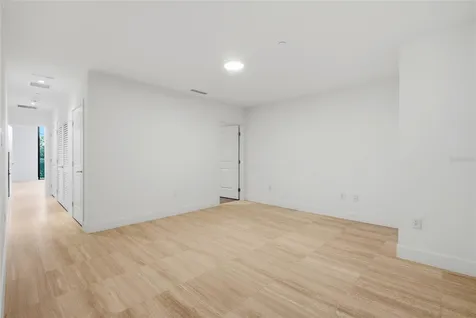 3015 S Ysabella Avenue Tampa FL 33629