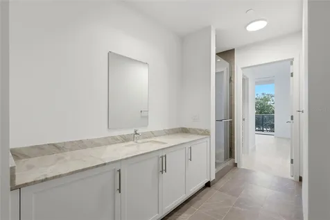 3015 S Ysabella Avenue Tampa FL 33629