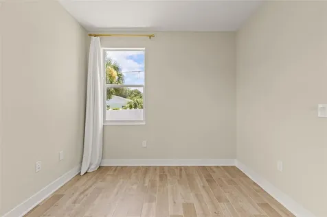 2110 W Palmetto Street Tampa FL 33607