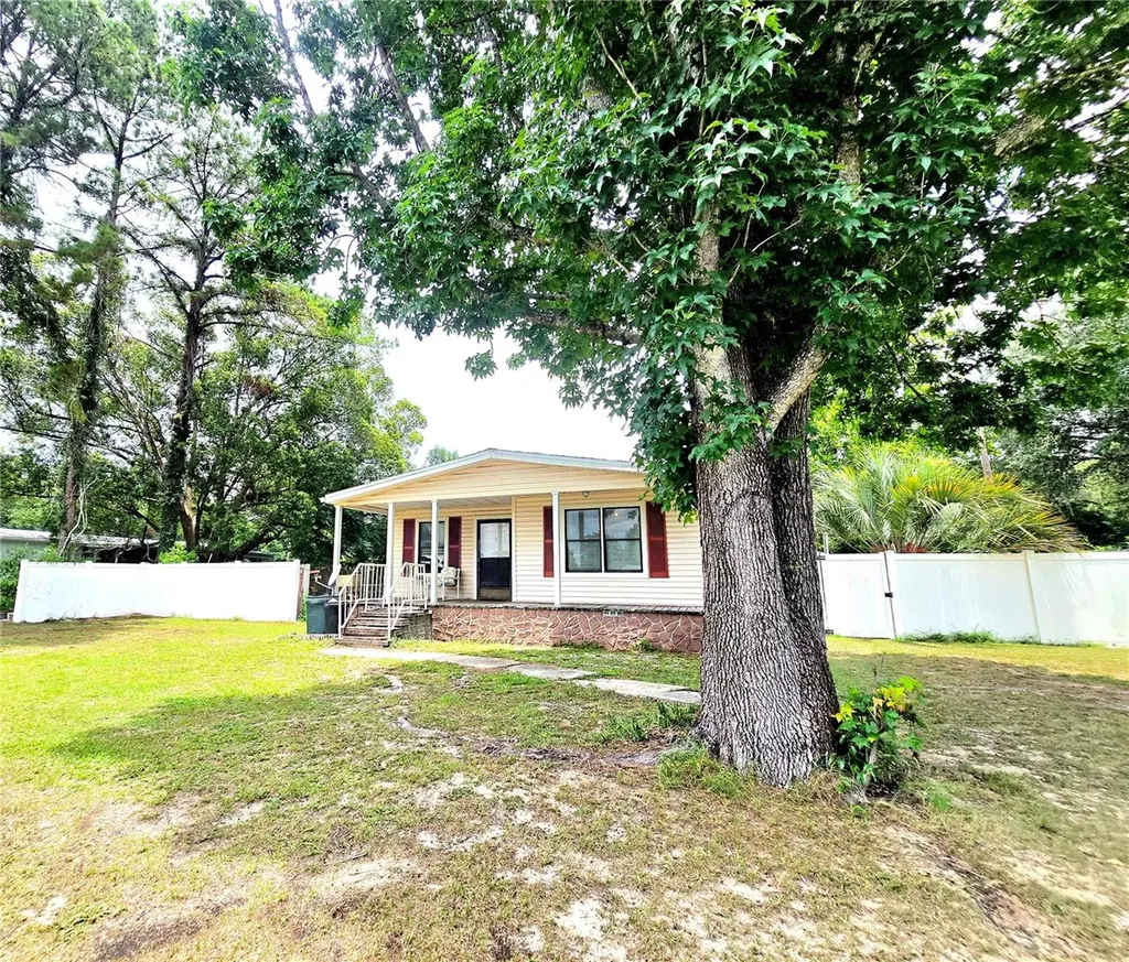 3265 SE 132nd Place Belleview FL 34420