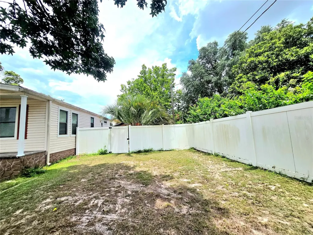 3265 SE 132nd Place Belleview FL 34420
