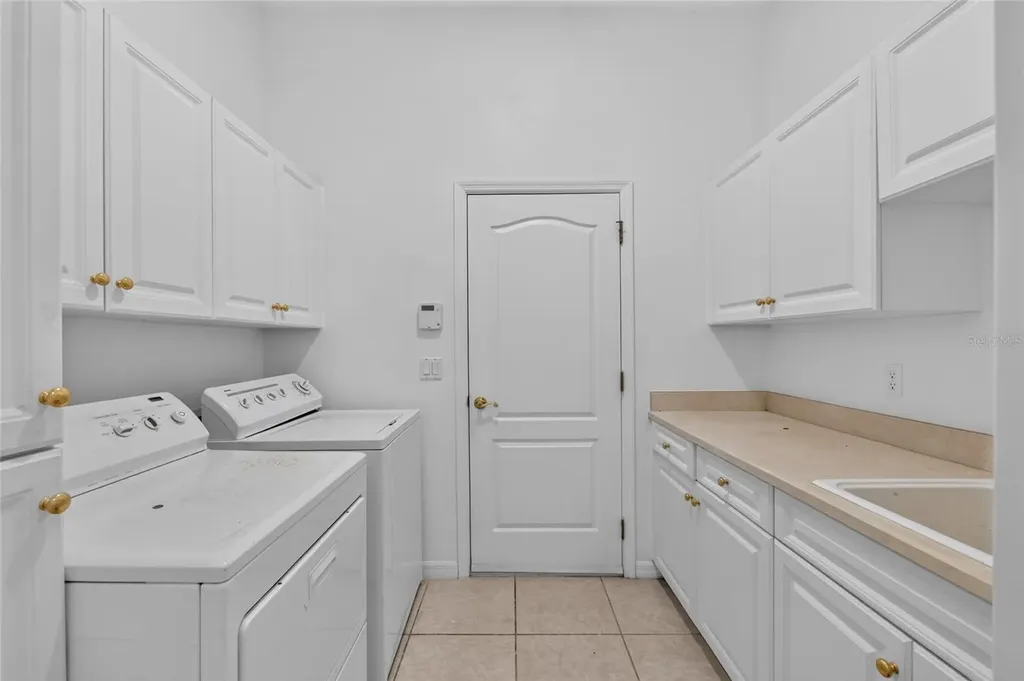 914 SW 83rd Terrace Gainesville FL 32607