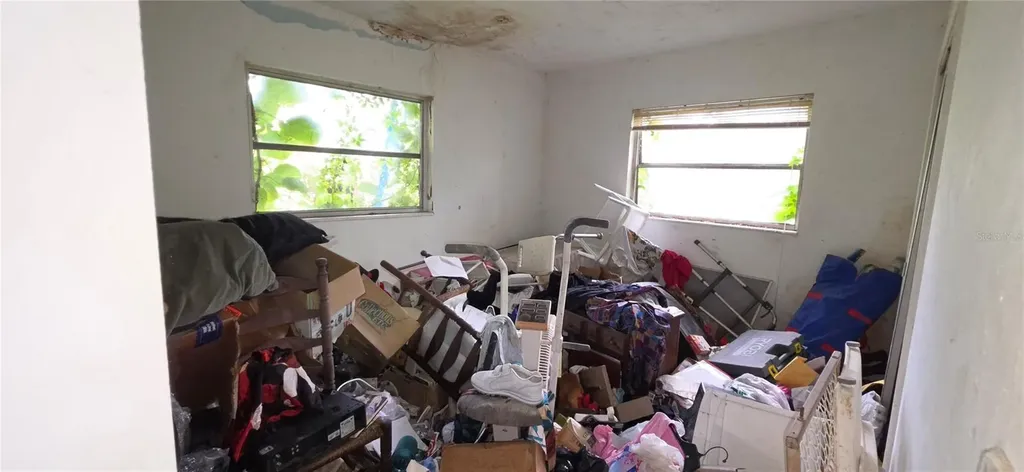 186 Crescent Lake Drive North Fort Myers FL 33917