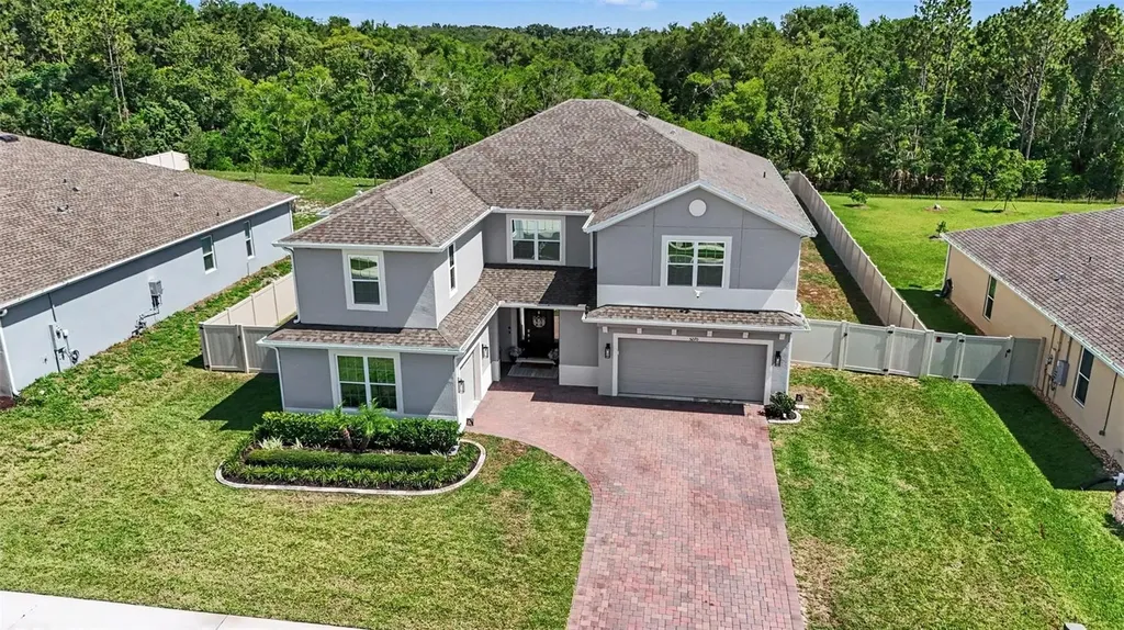 5270 Obsidian Gate Drive Mount Dora FL 32757