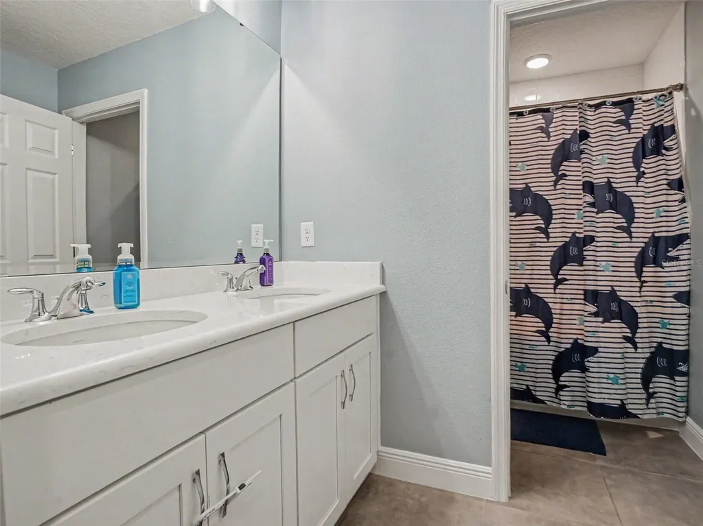 5270 Obsidian Gate Drive Mount Dora FL 32757
