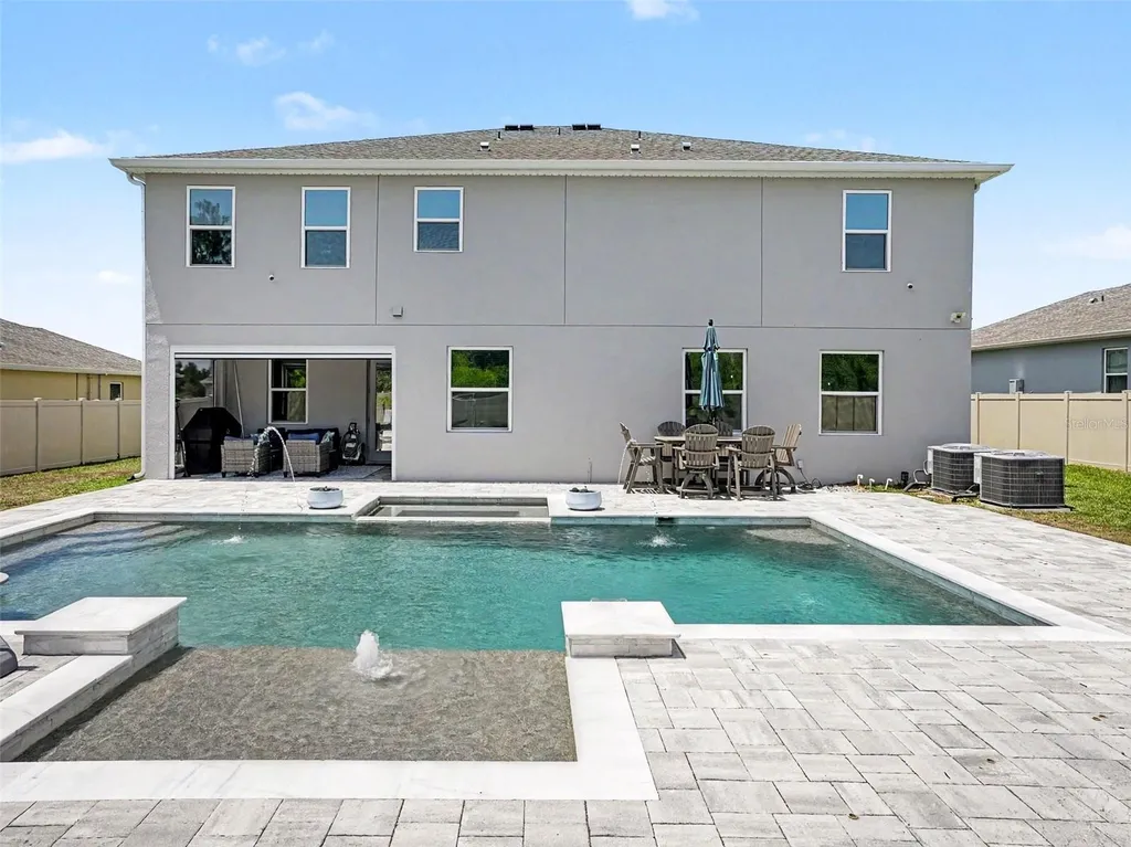 5270 Obsidian Gate Drive Mount Dora FL 32757