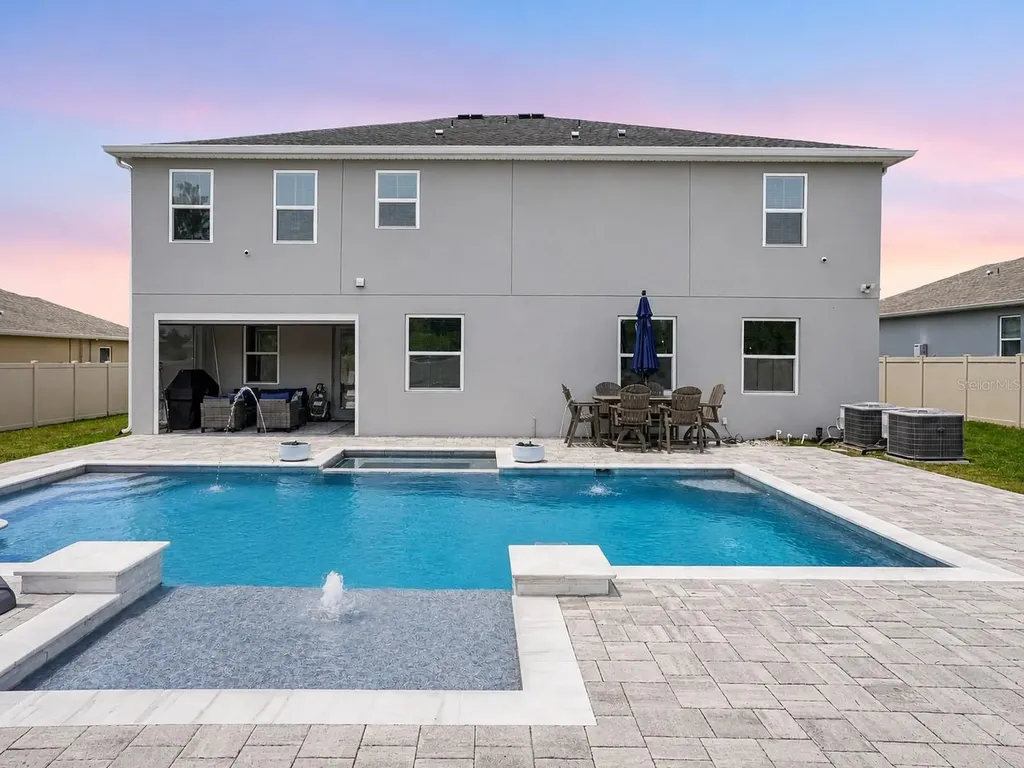 5270 Obsidian Gate Drive Mount Dora FL 32757