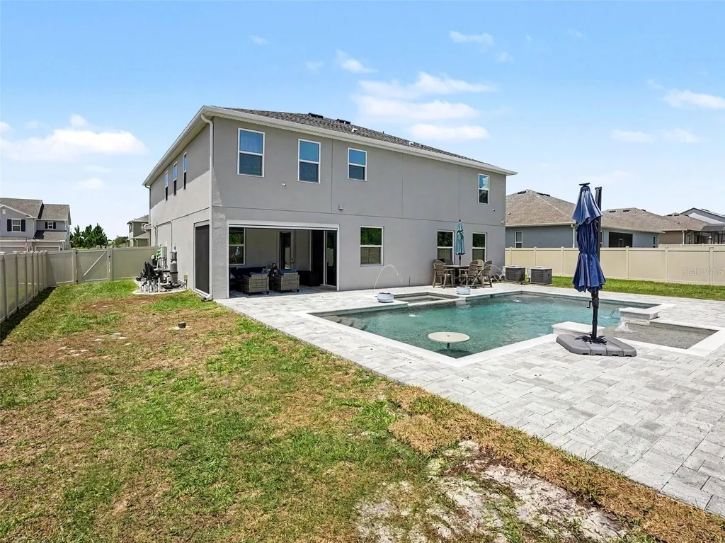 5270 Obsidian Gate Drive Mount Dora FL 32757