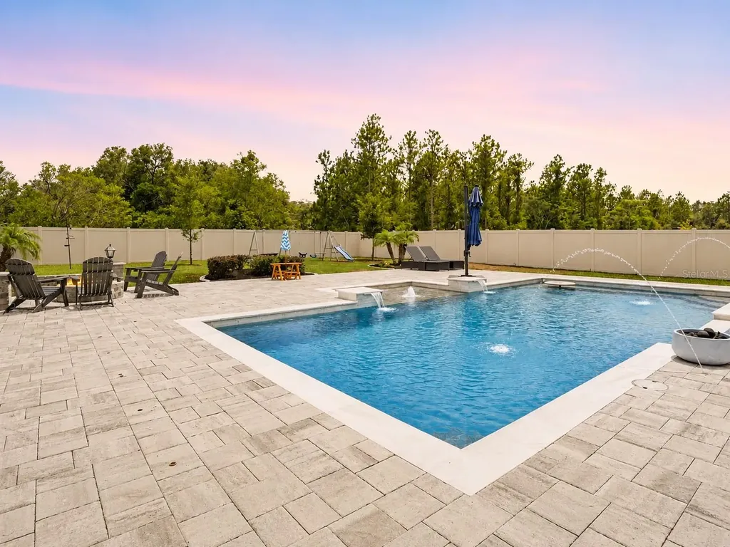 5270 Obsidian Gate Drive Mount Dora FL 32757