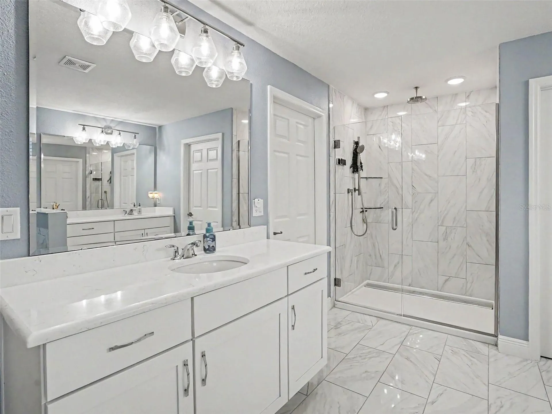 5270 Obsidian Gate Drive Mount Dora FL 32757