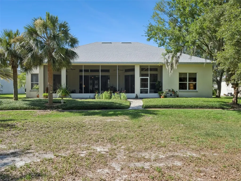 20538 Queen Alexandra Drive Leesburg FL 34748