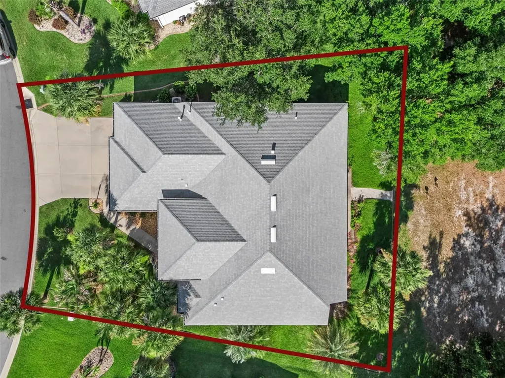 20538 Queen Alexandra Drive Leesburg FL 34748