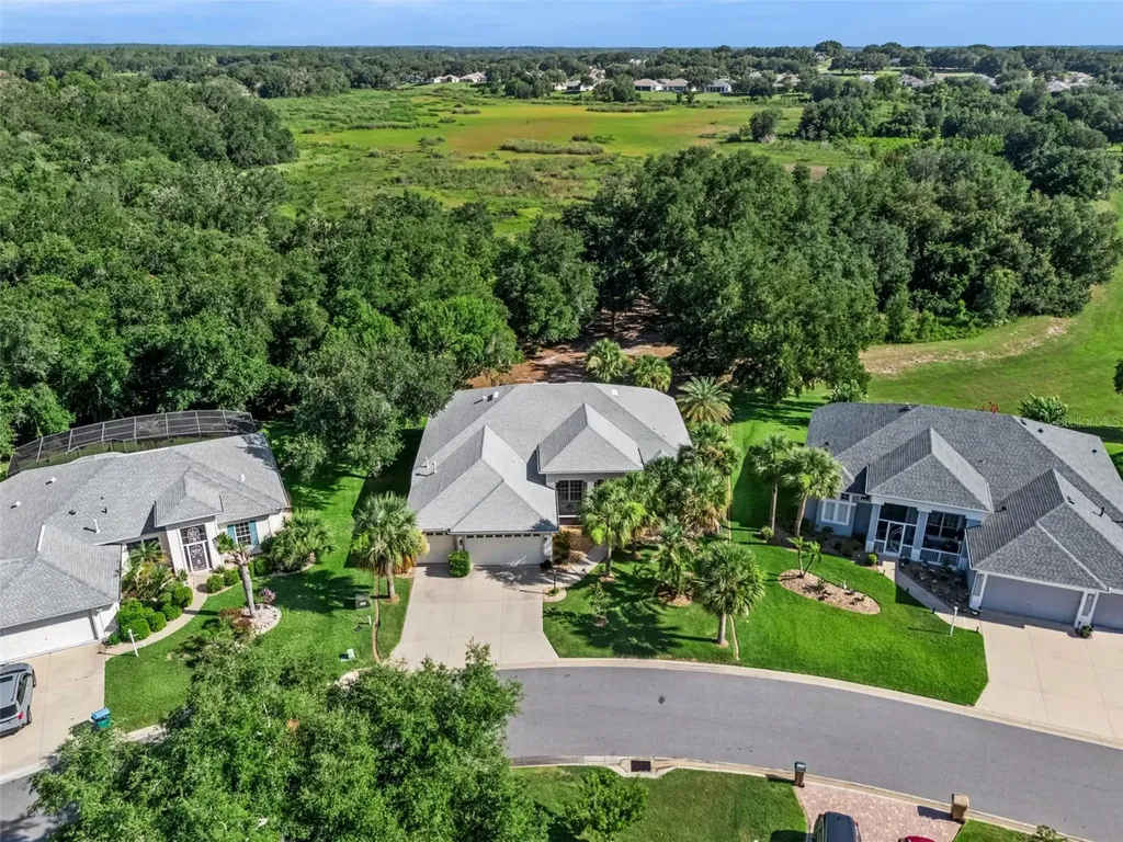 20538 Queen Alexandra Drive Leesburg FL 34748