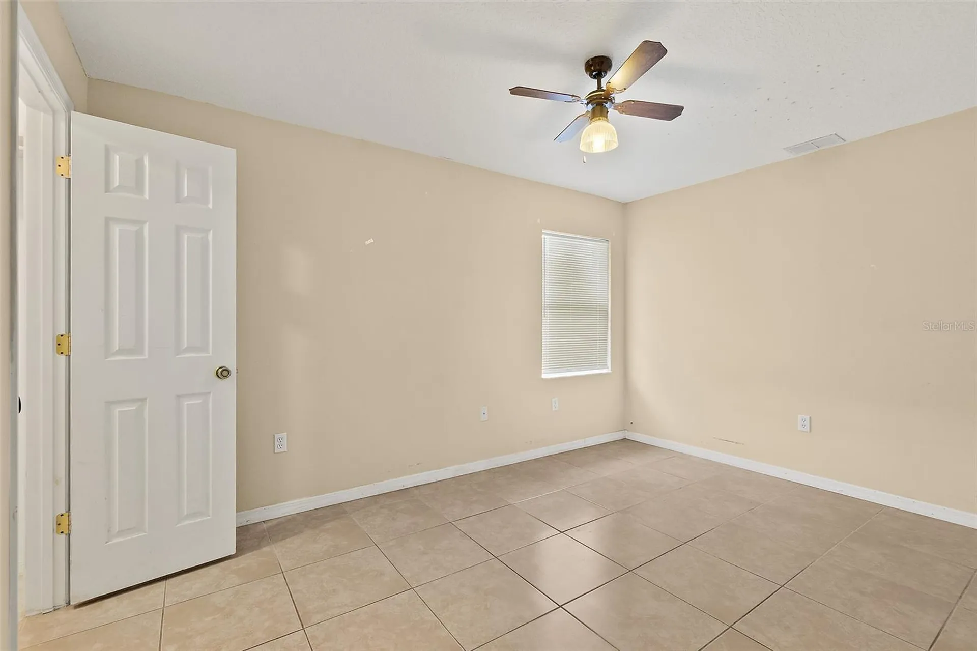 4 Rainstone Lane Palm Coast FL 32164