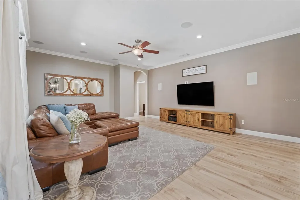 1019 Parkwood Cove Court Gotha FL 34734