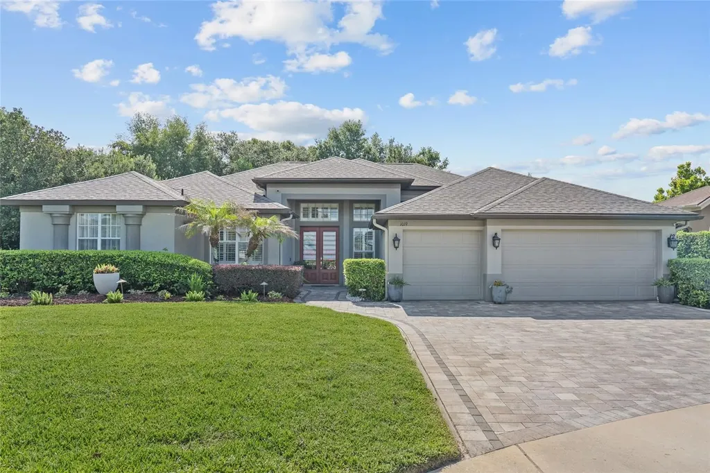 1019 Parkwood Cove Court Gotha FL 34734