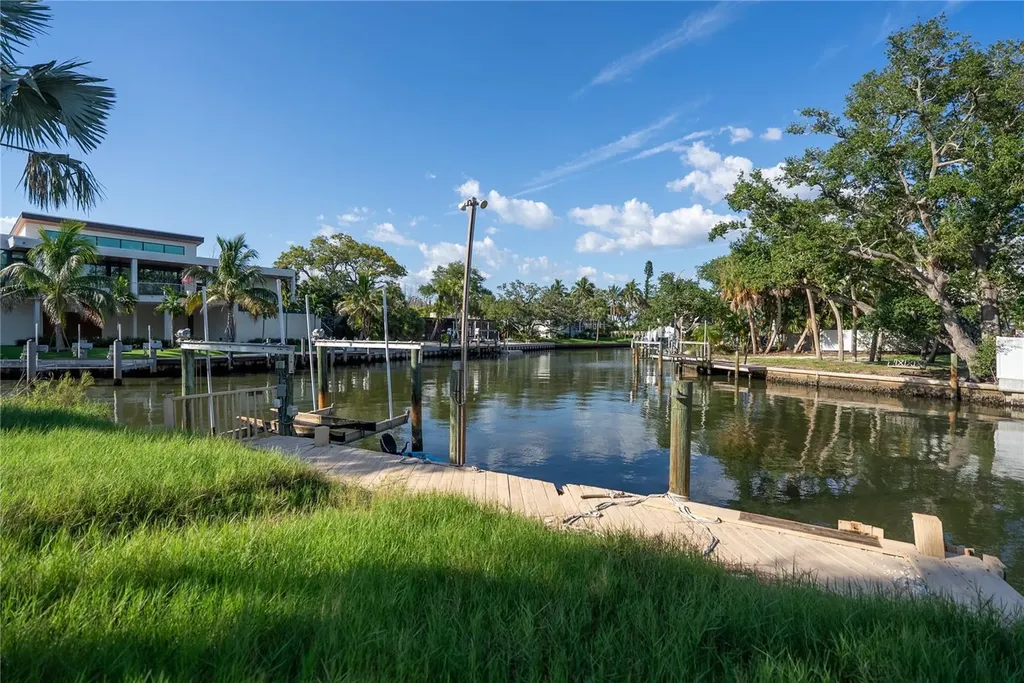 Sarasota FL 34242