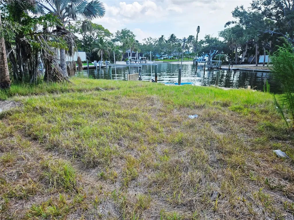 Sarasota FL 34242