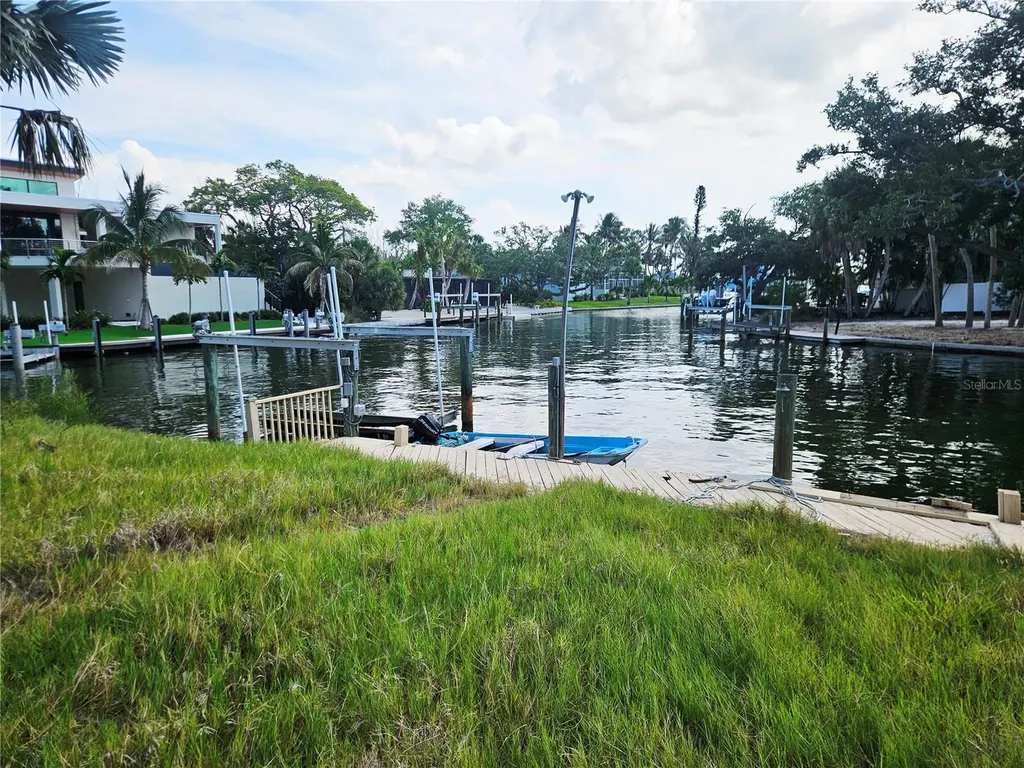 Sarasota FL 34242