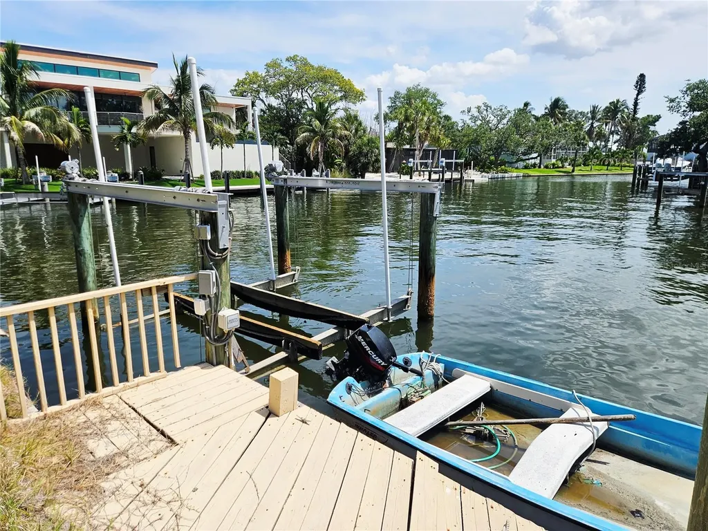 Sarasota FL 34242