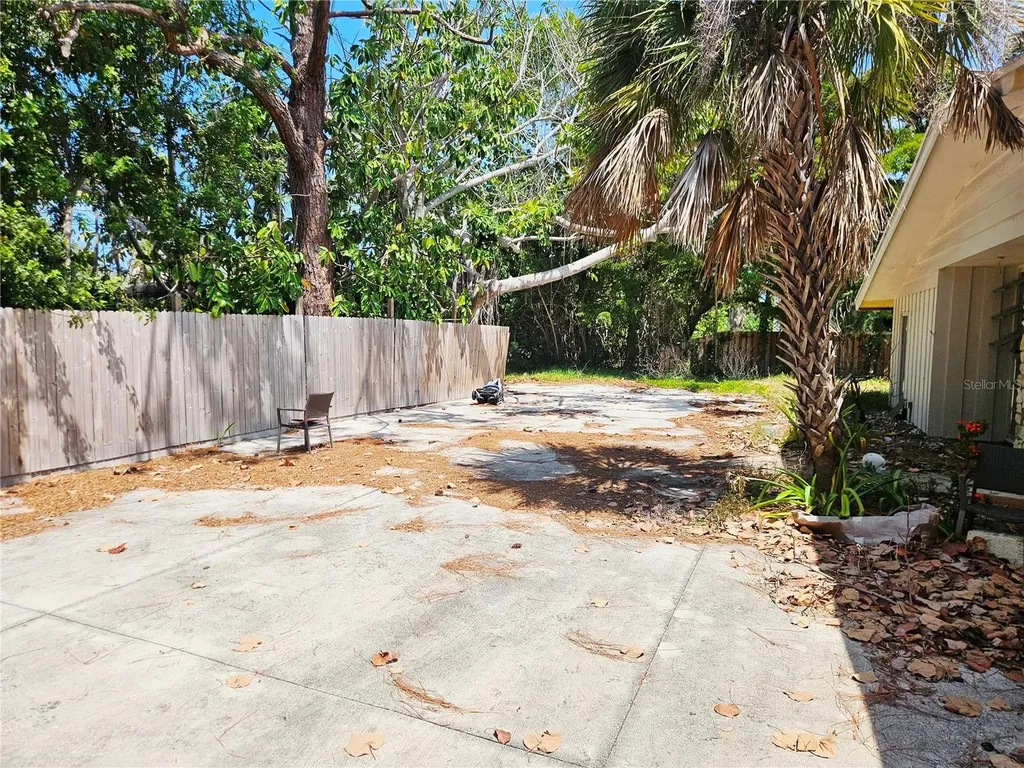 Sarasota FL 34242