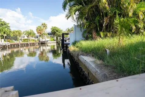 Sarasota FL 34242