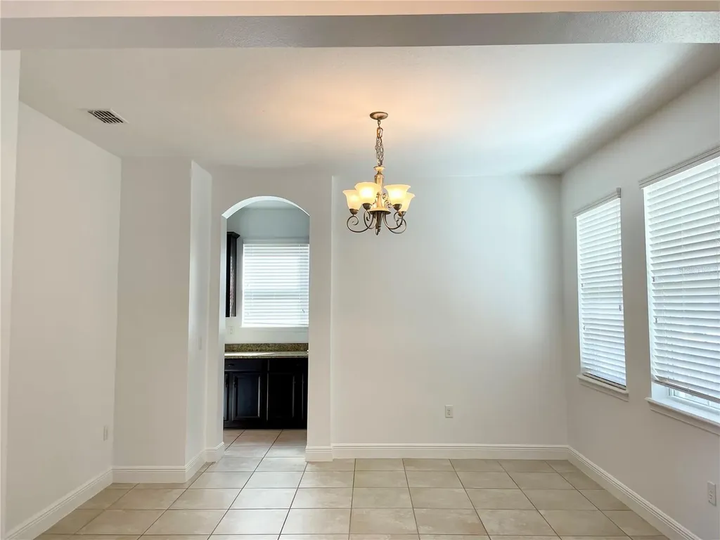 7952 Hampton Lake Drive Tampa FL 33647