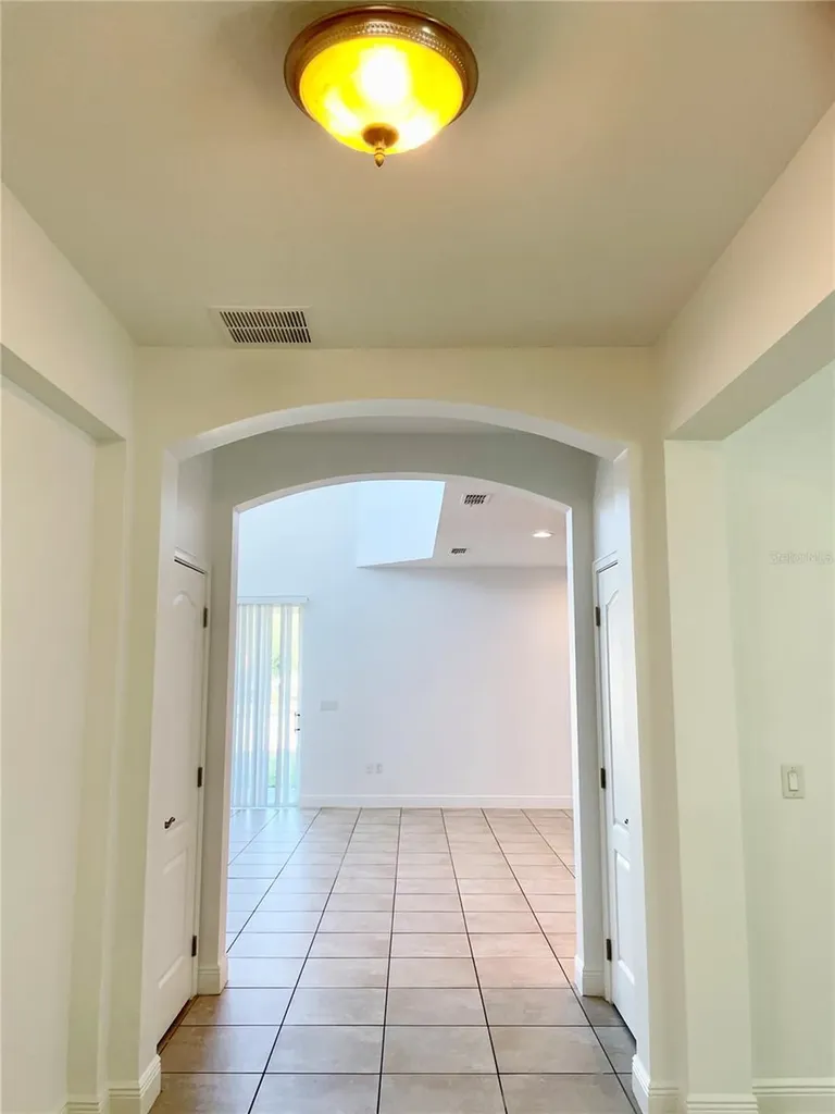 7952 Hampton Lake Drive Tampa FL 33647