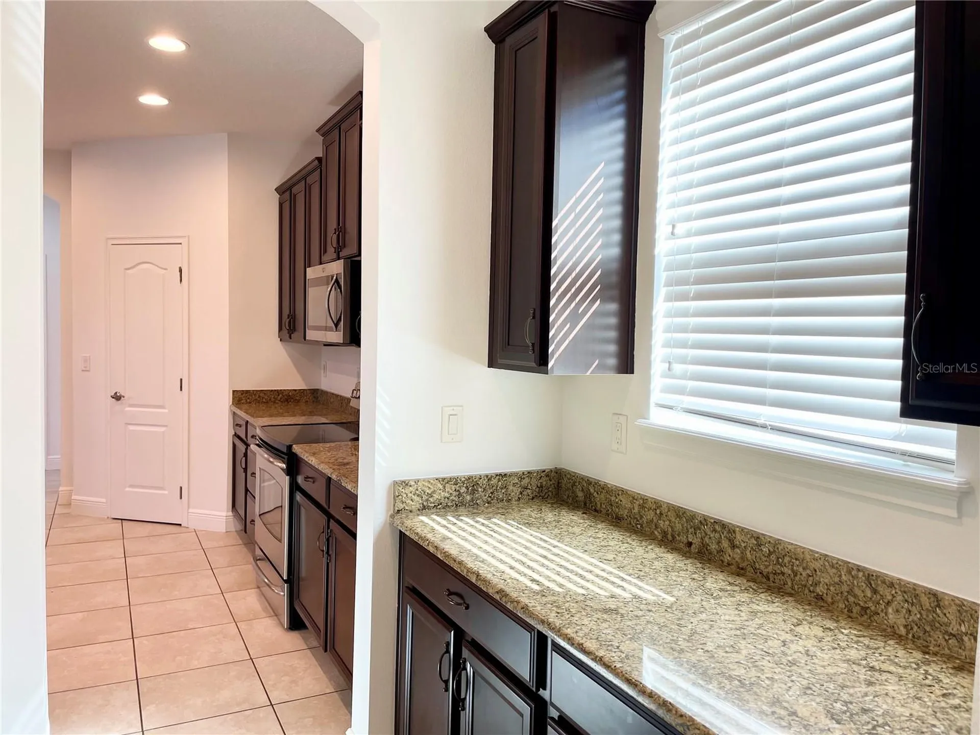 7952 Hampton Lake Drive Tampa FL 33647