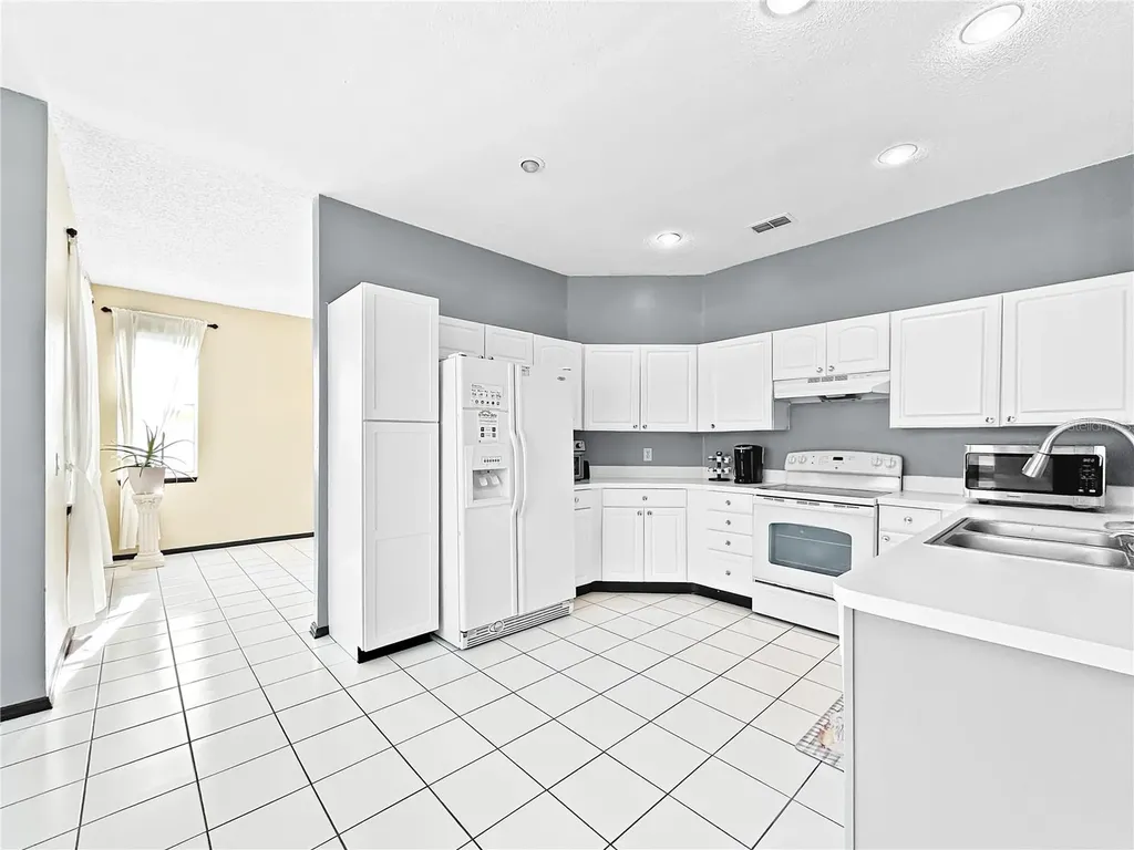 1606 Wood Violet Drive Orlando FL 32824