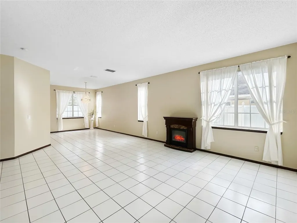 1606 Wood Violet Drive Orlando FL 32824