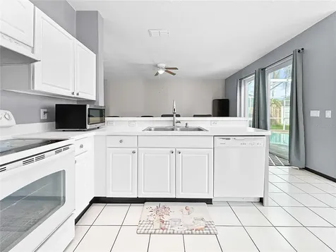 1606 Wood Violet Drive Orlando FL 32824