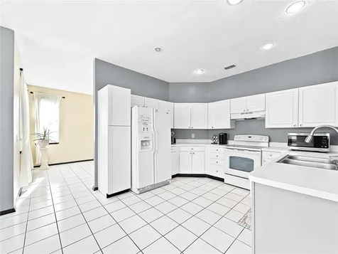 1606 Wood Violet Drive Orlando FL 32824