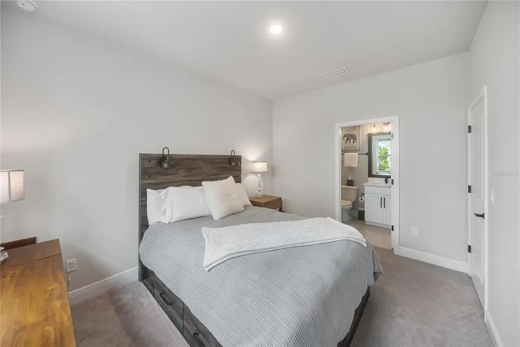 2501 Boone Court Sarasota FL 34237