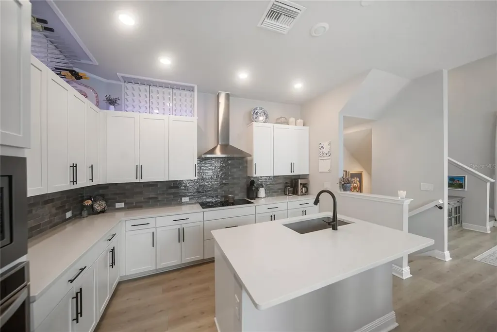2501 Boone Court Sarasota FL 34237