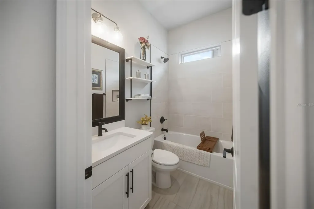 2501 Boone Court Sarasota FL 34237