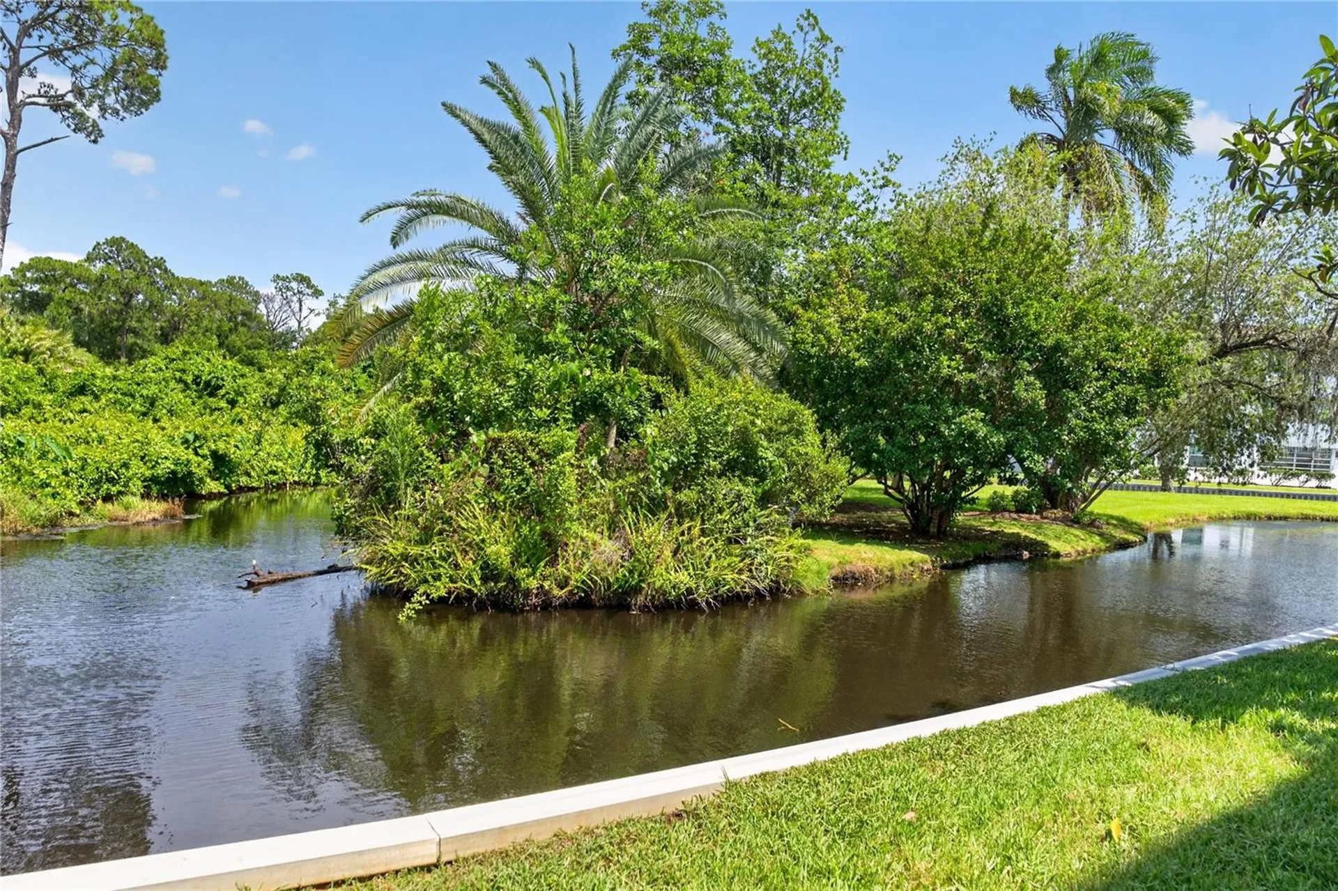200 El Camino Drive Winter Haven FL 33884