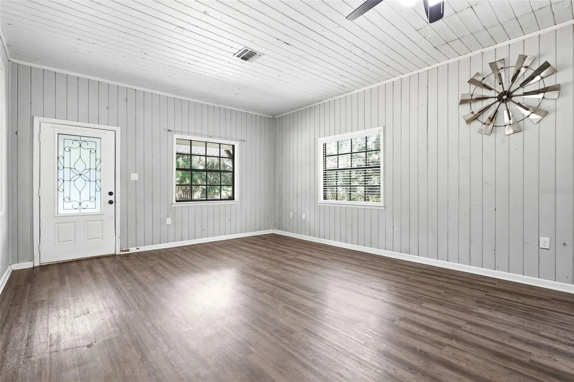 1095 S Ridgewood Avenue Deland FL 32720