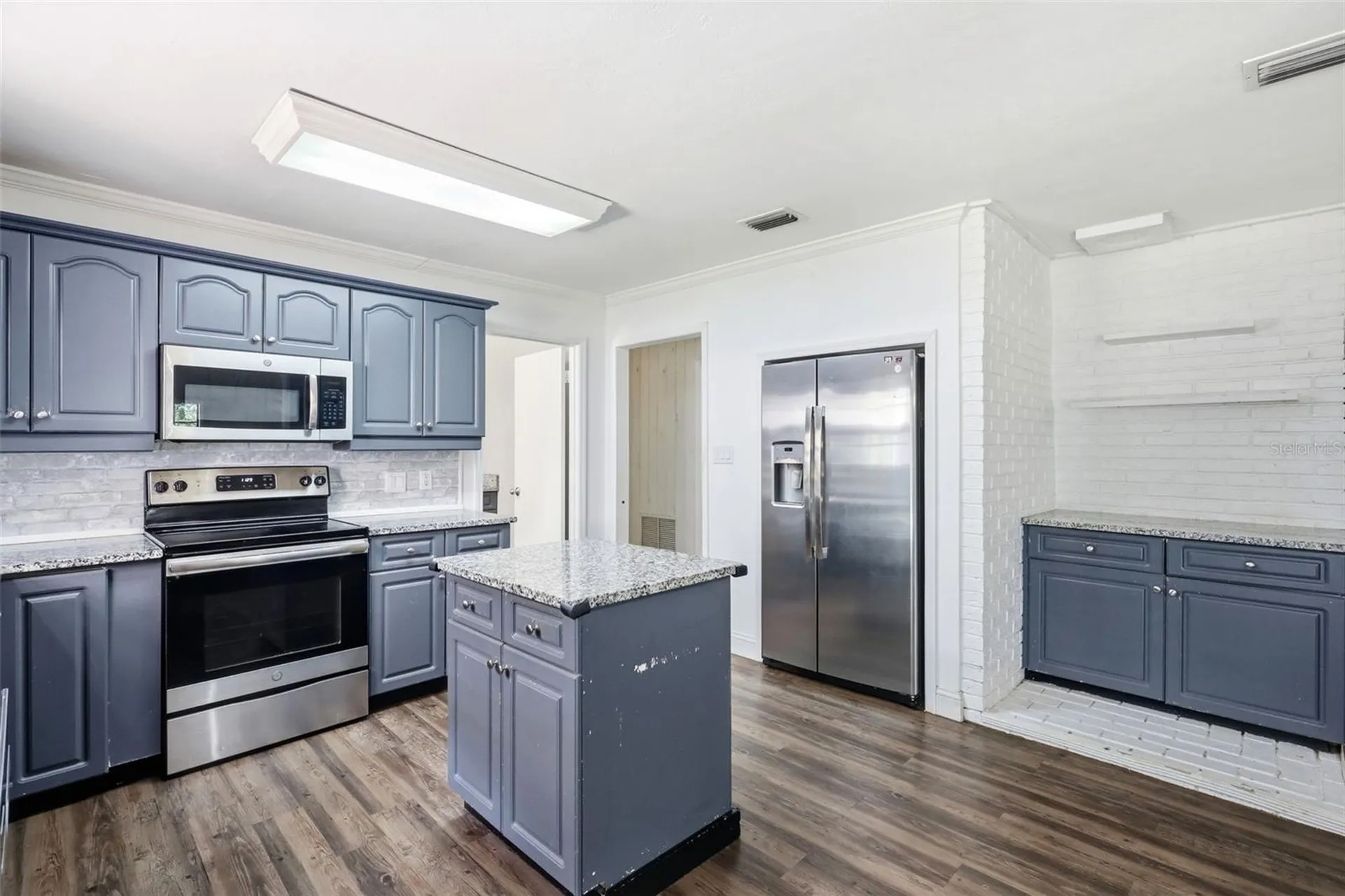 1095 S Ridgewood Avenue Deland FL 32720