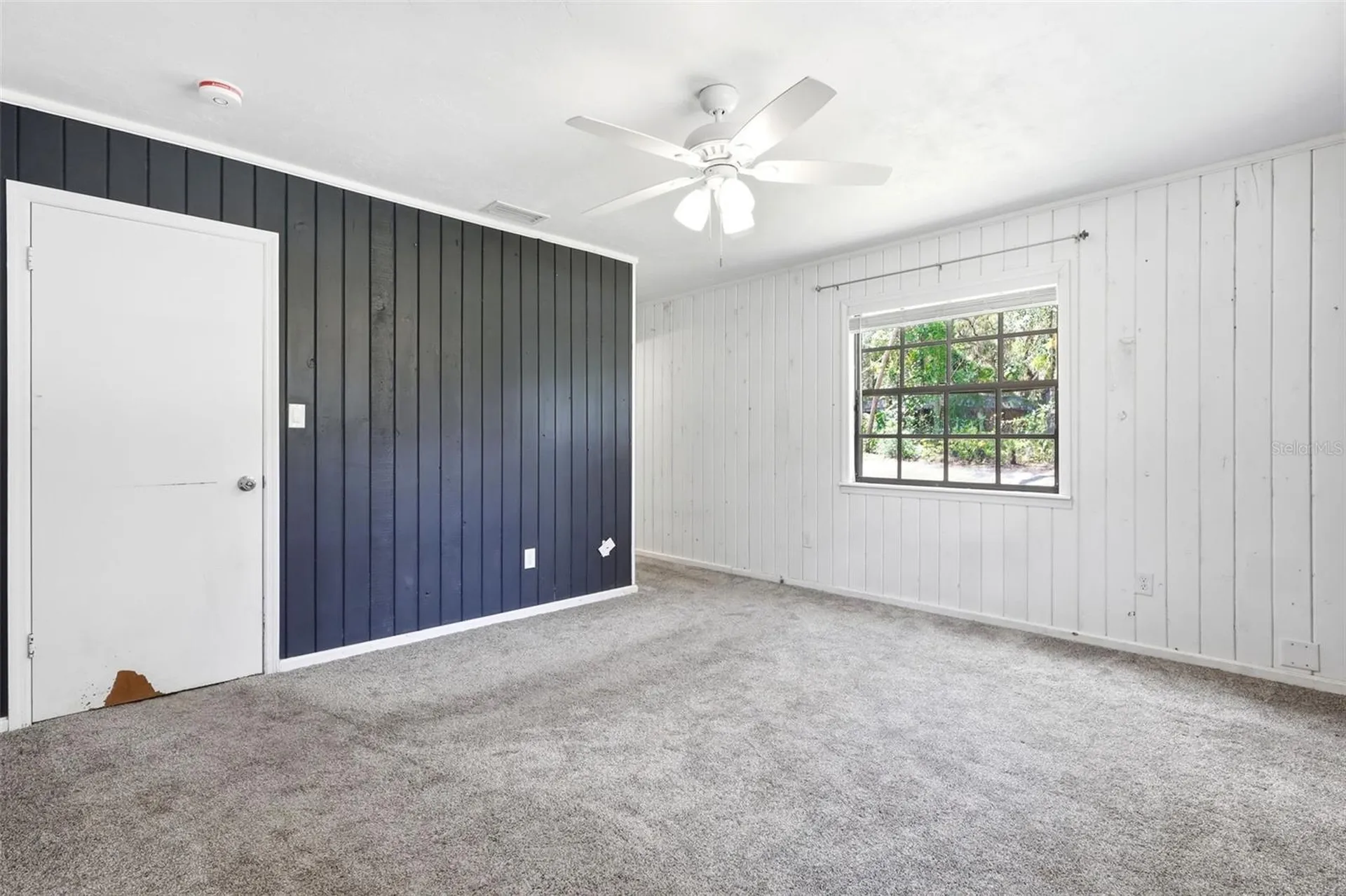 1095 S Ridgewood Avenue Deland FL 32720