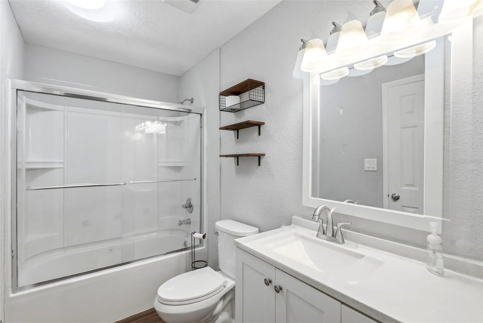 1095 S Ridgewood Avenue Deland FL 32720