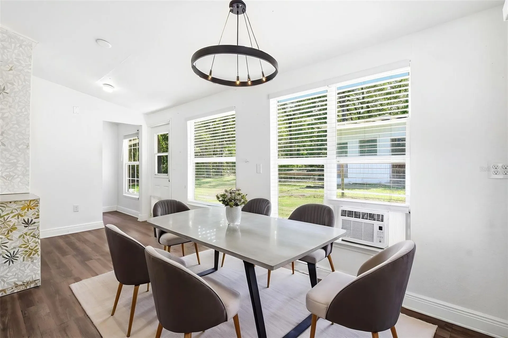 1095 S Ridgewood Avenue Deland FL 32720