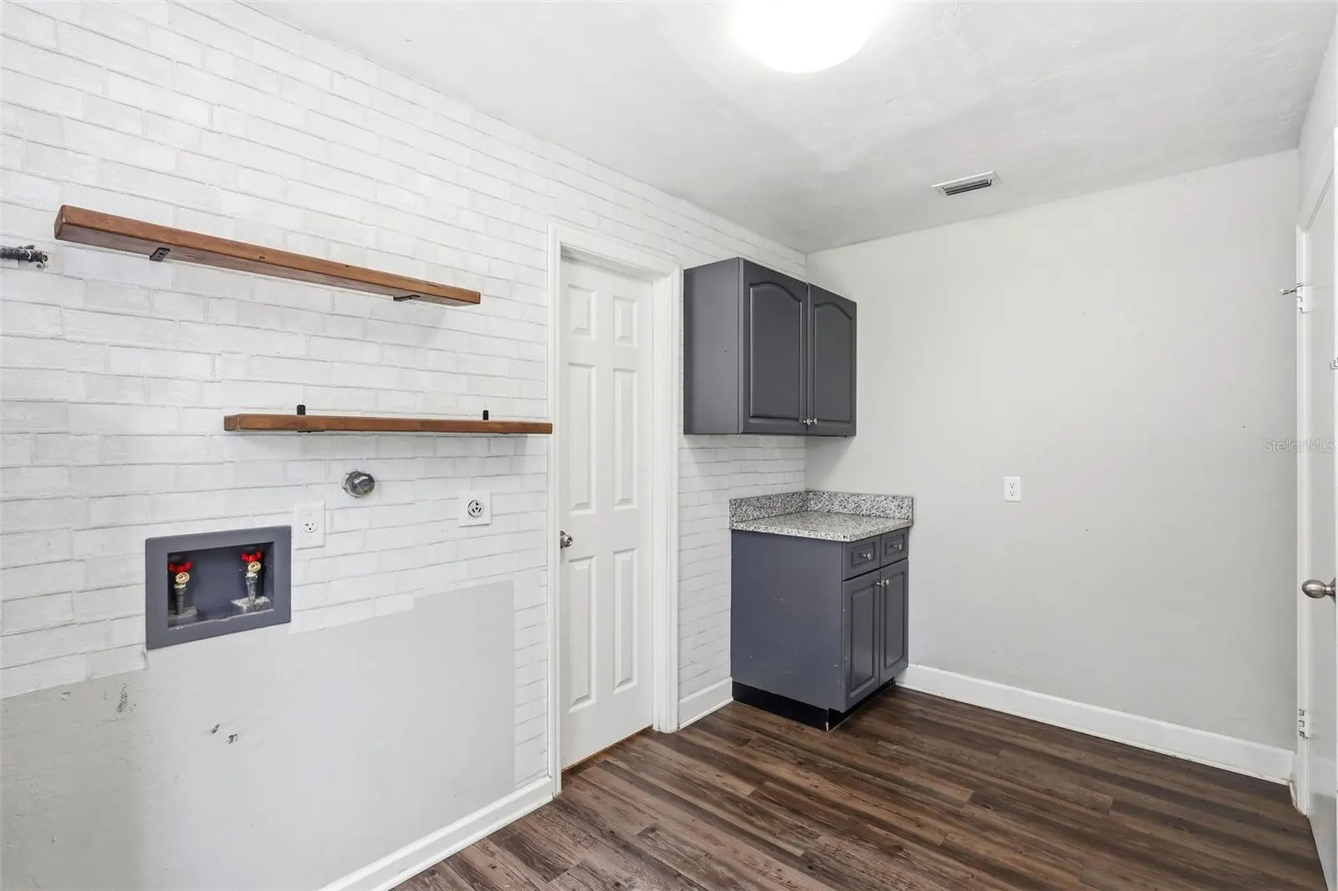 1095 S Ridgewood Avenue Deland FL 32720