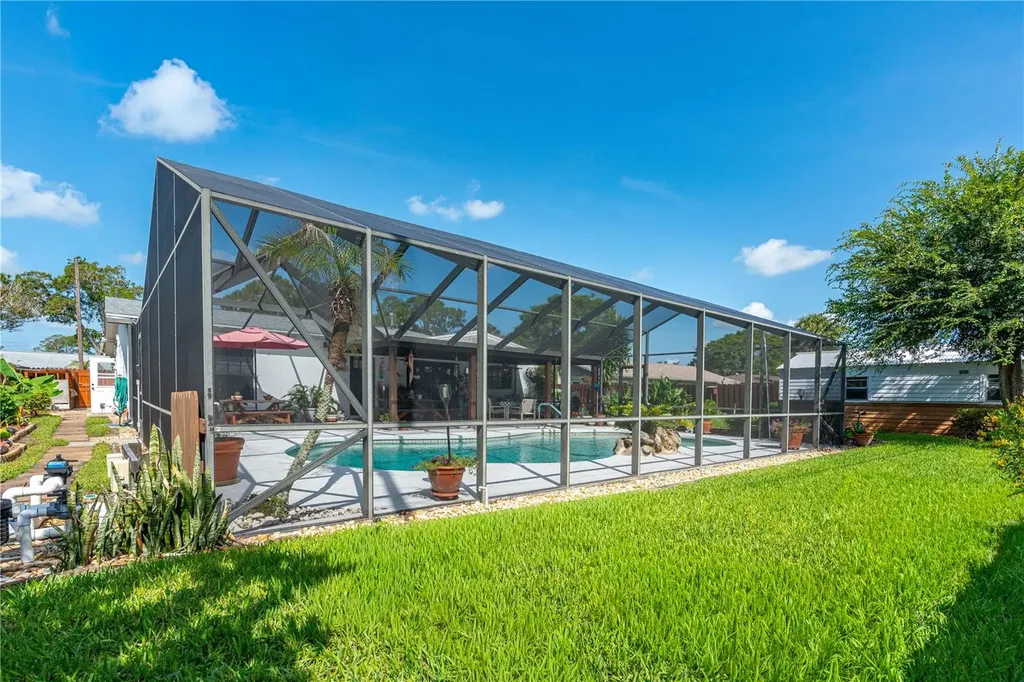 2143 Evergreen Terrace Daytona Beach FL 32119