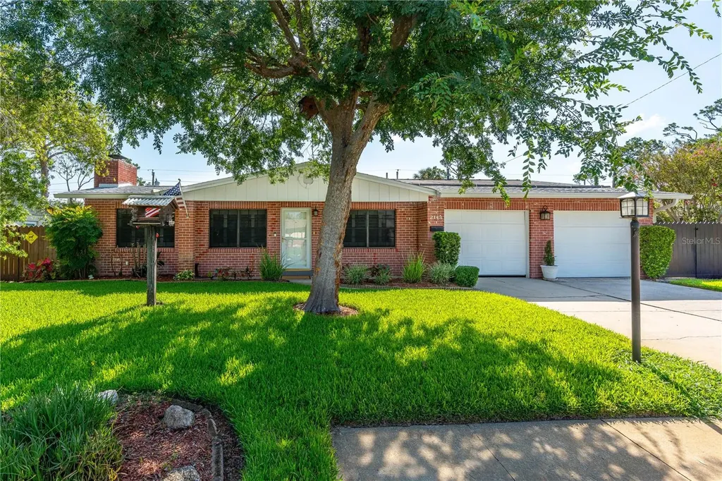 2143 Evergreen Terrace Daytona Beach FL 32119