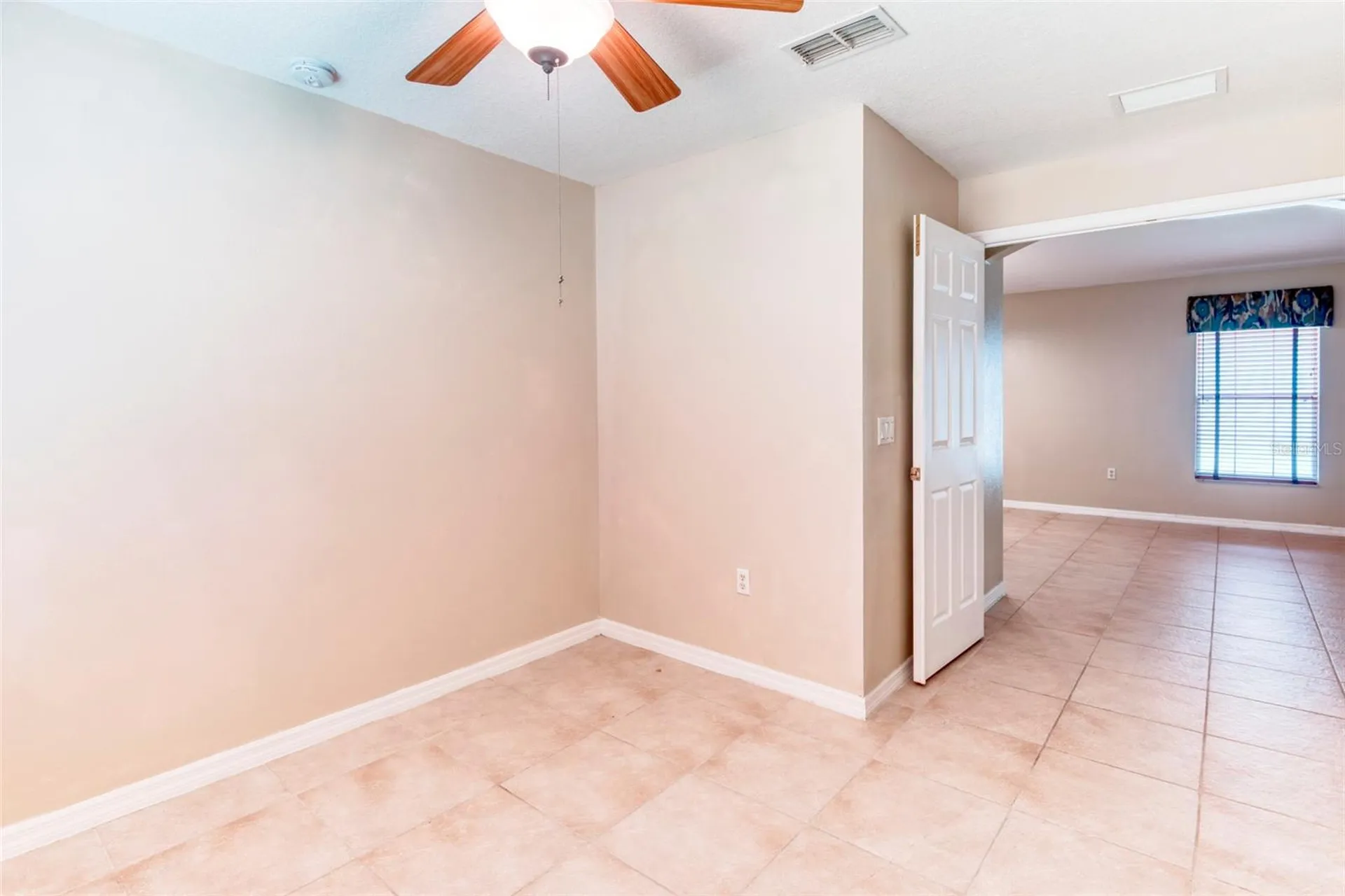 204 Grand Canal Drive Kissimmee FL 34759