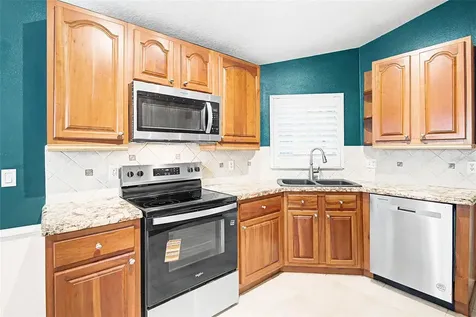 204 Grand Canal Drive Kissimmee FL 34759