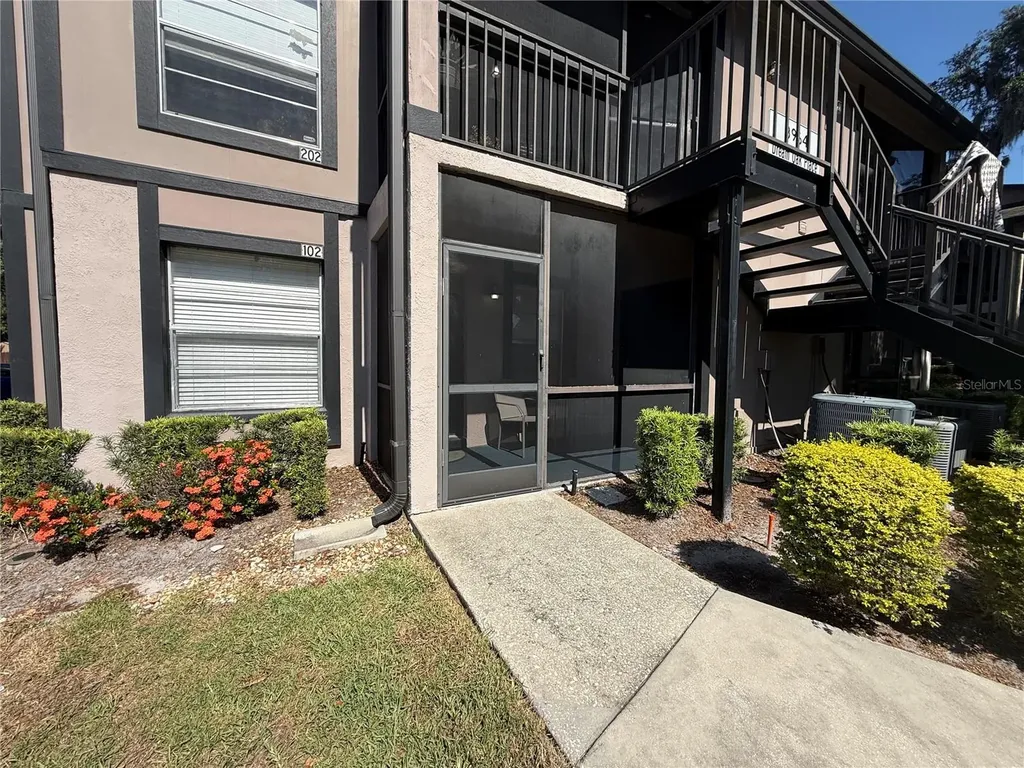3964 Dream Oak Place Tampa FL 33613
